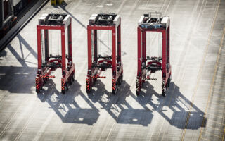 Streamline your straddle operations with Kalmar One