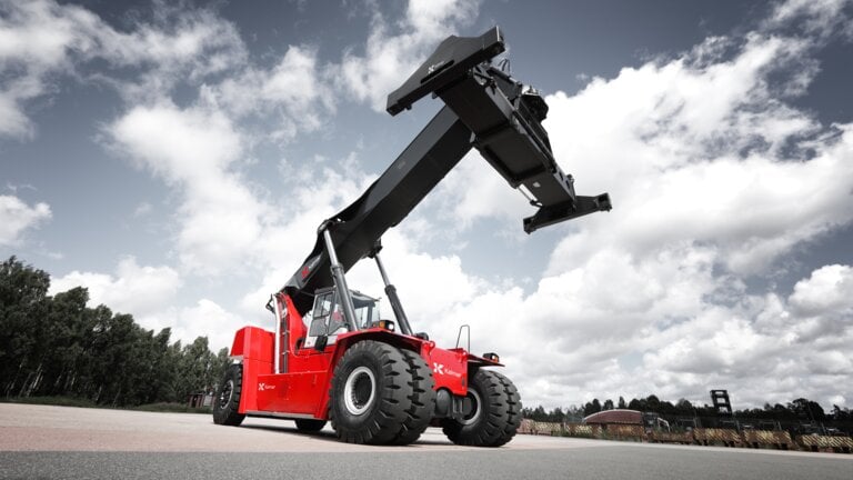 Reachstacker esencial