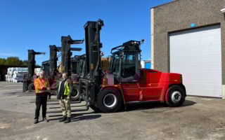 Rock-solid choice times ten: Finnish heavy equipment service opts for Kalmar forklifts again