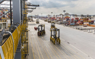 Kalmar Enables Multiple Battery Technologies for Electric Straddle Carriers